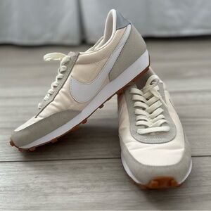 Women’s Nike Daybreak ‘Gum White’